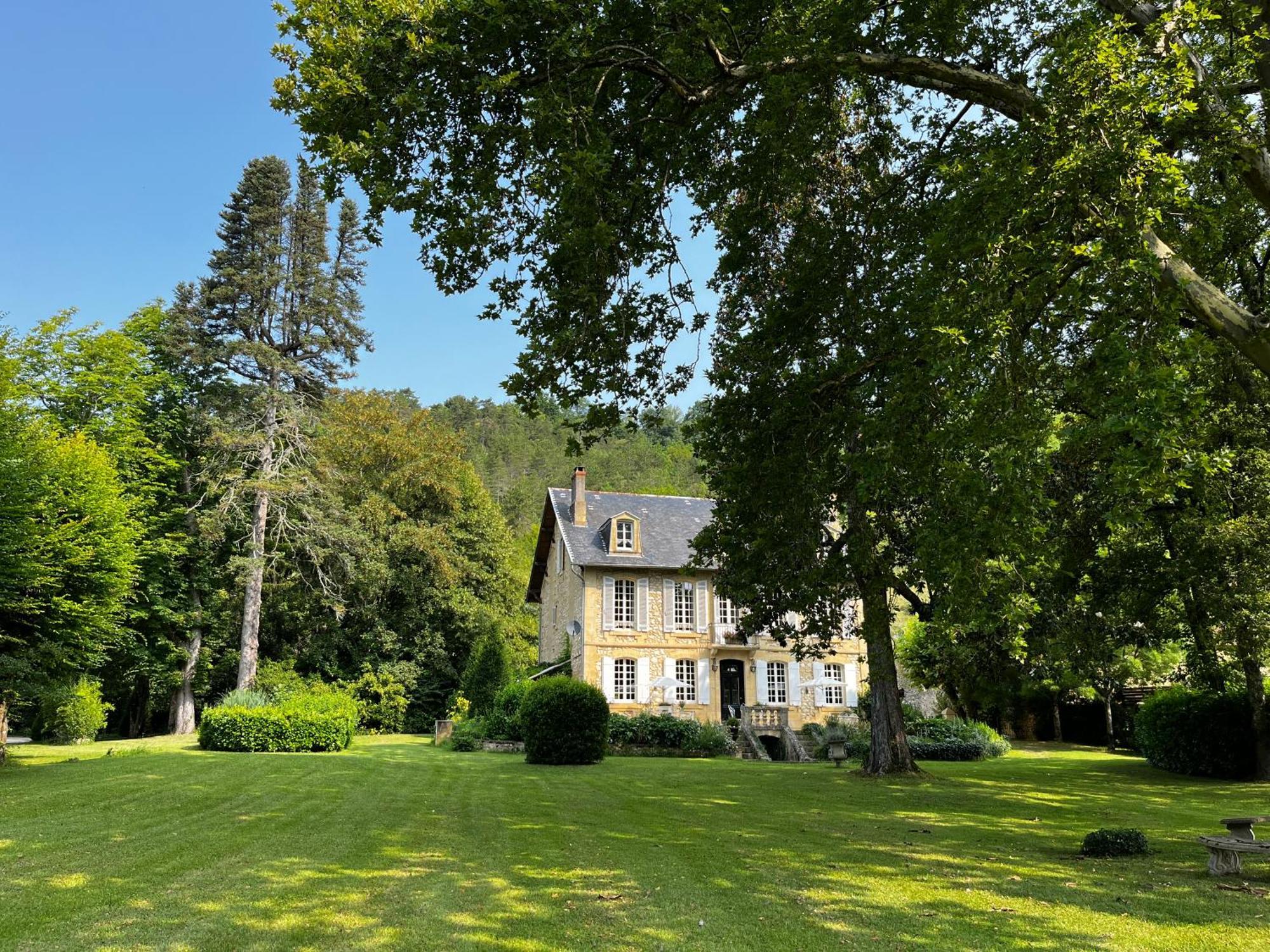 Le Bouquet Bleu Bed And Breakfast Siorac-en-Perigord Bagian luar foto
